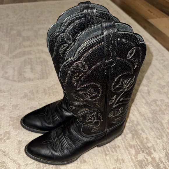 Ariat Black Heeled Boots for Women - Picture 3 of 13